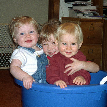 N001101BethMagBryBucket