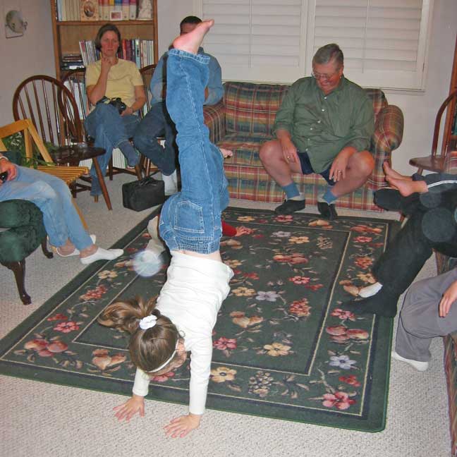 0623LindsayHandstandw